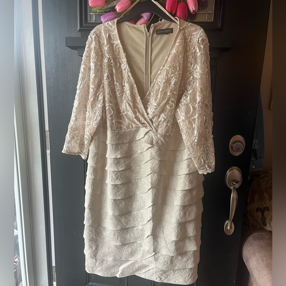 Elegant Cream Lace Dress